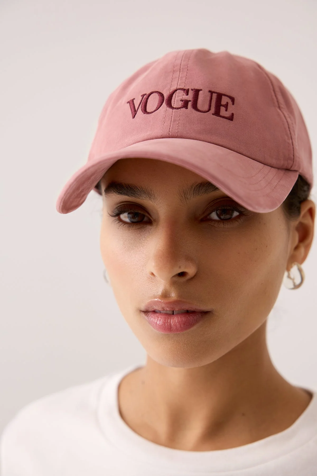 VOGUE Cap Ash Rose Embroidered Logo - Image 3