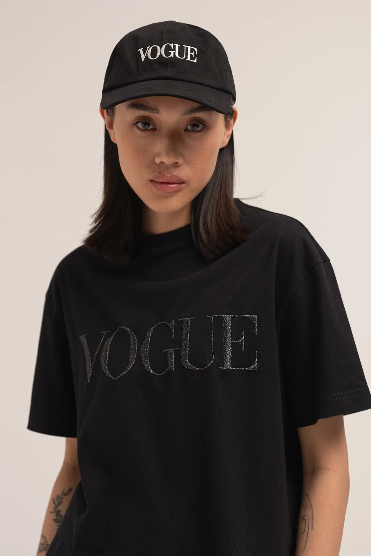 VOGUE Cap Black Embroidered White Logo - Image 4