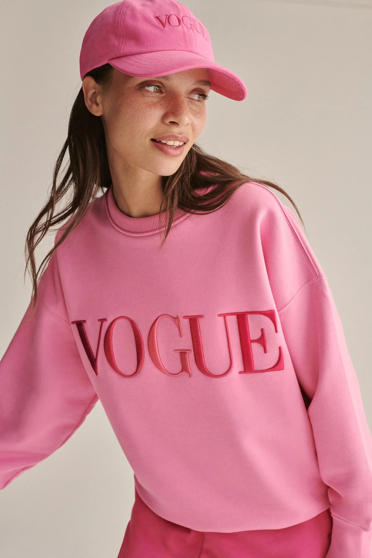 VOGUE Cap Pink Embroidered Logo - Image 4