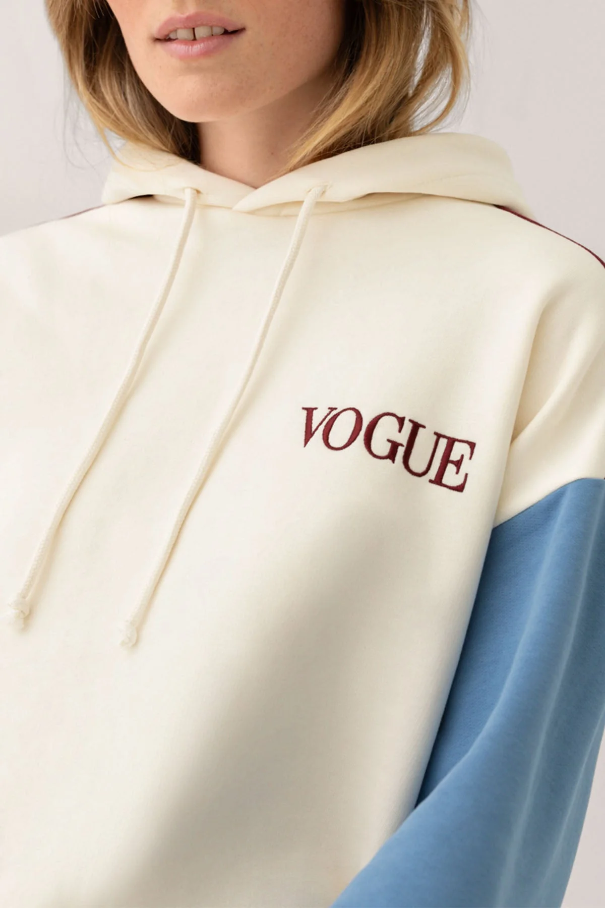 VOGUE Hoodie Cream Panel Details - Image 4