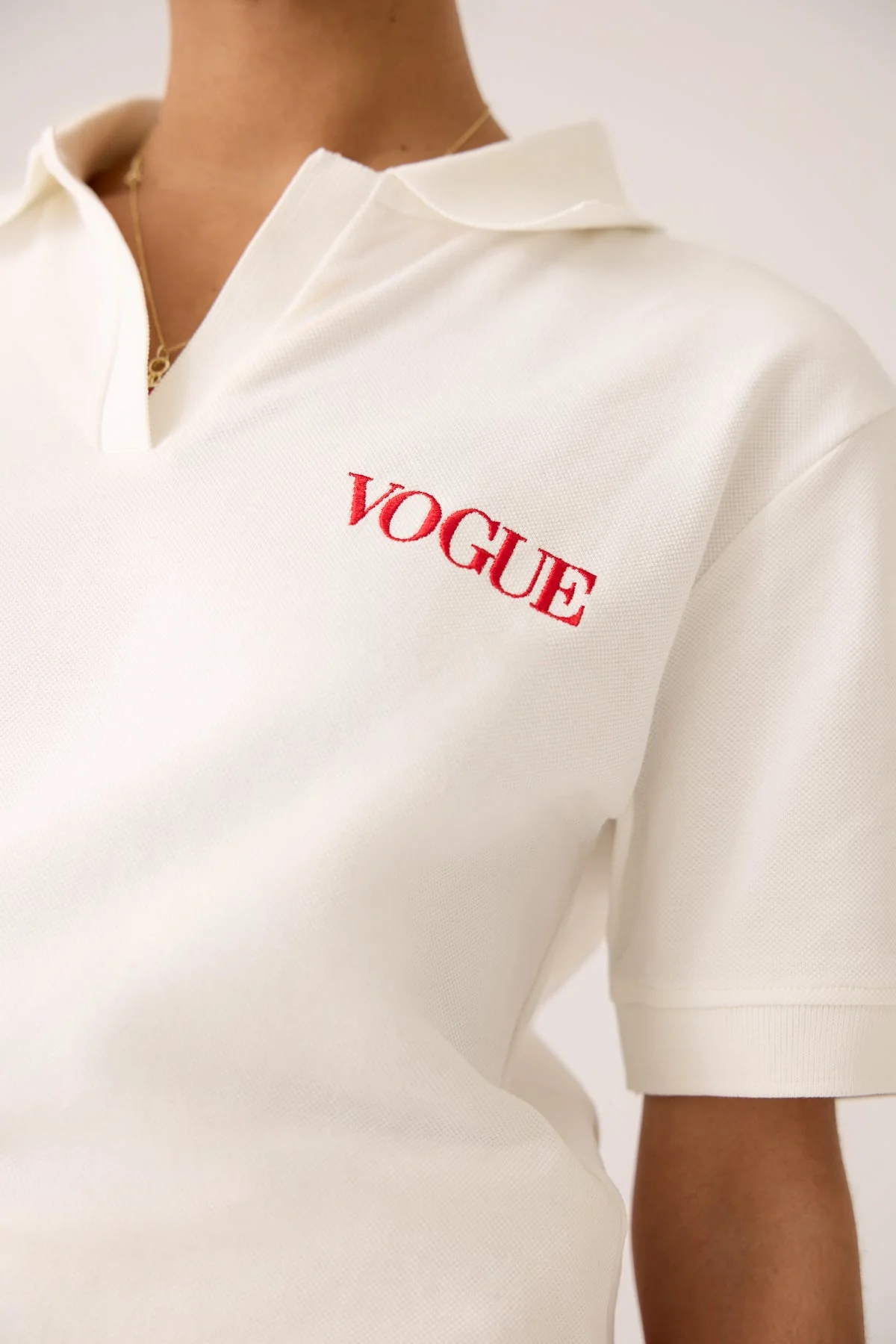 VOGUE Polo Shirt Ivory Embroidered Logo - Image 4
