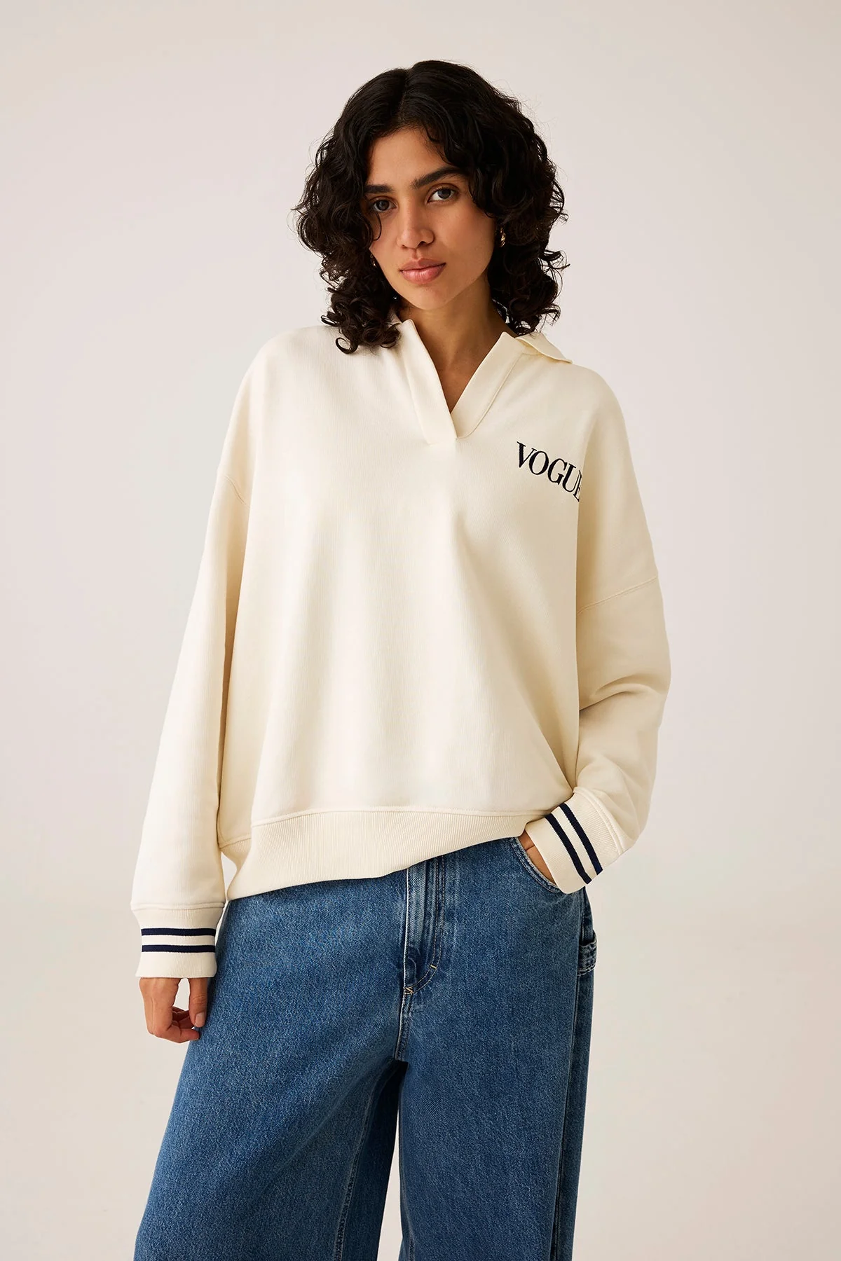 VOGUE Polo Sweatshirt Cream Embroidered Logo - Image 5