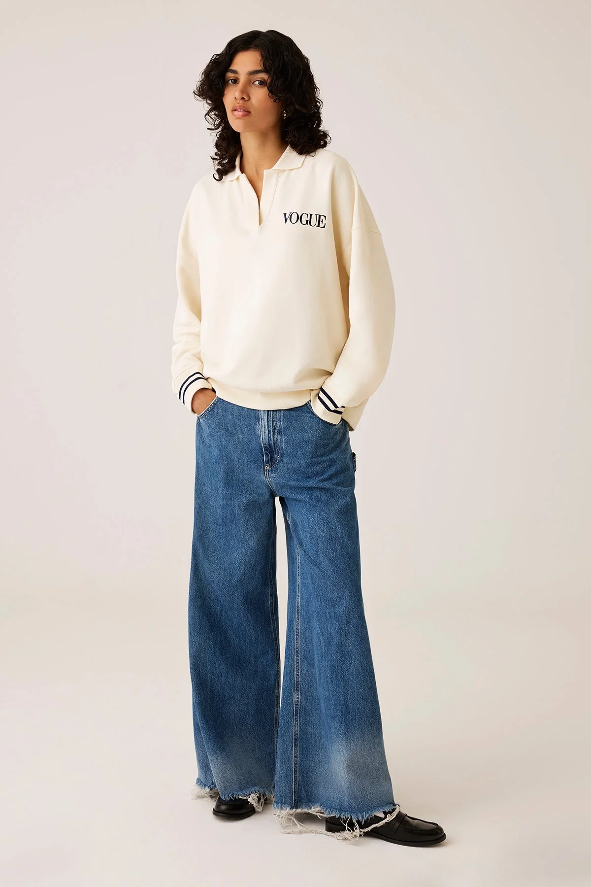 VOGUE Polo Sweatshirt Cream Embroidered Logo - Image 7