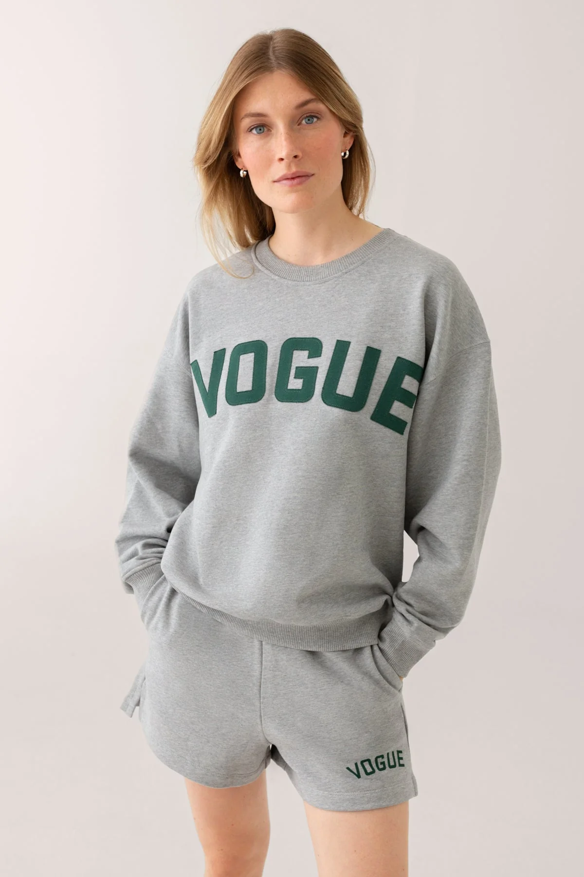 VOGUE Shorts Gray College Logo - Image 3