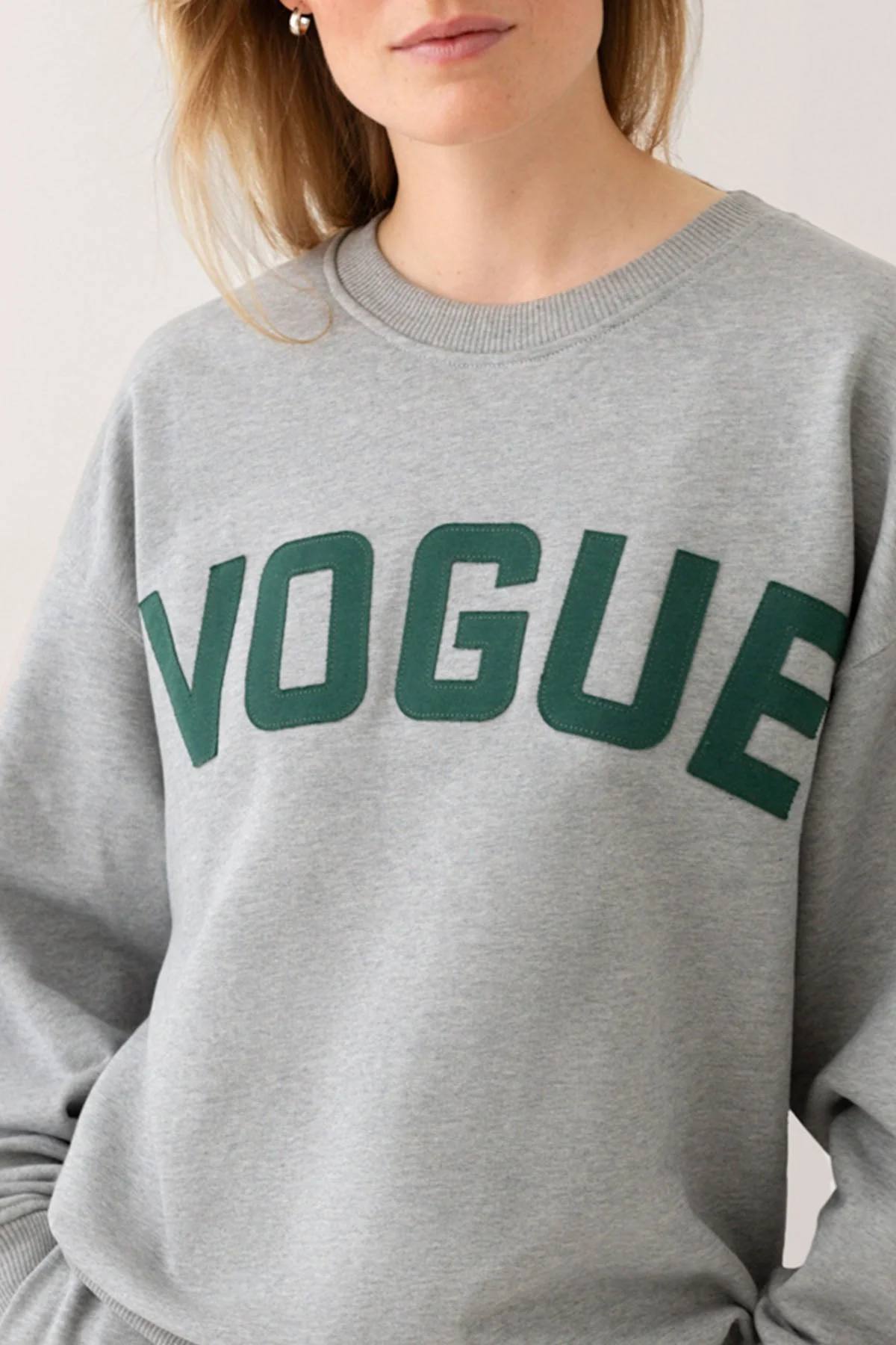 VOGUE Sweatshirt Gray College Logo Patch - Image 4