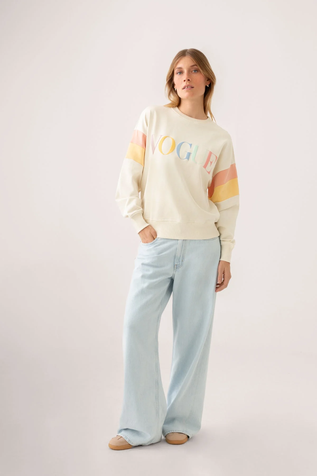 VOGUE Sweatshirt Ivory Embroidered Colorful Logo - Image 5