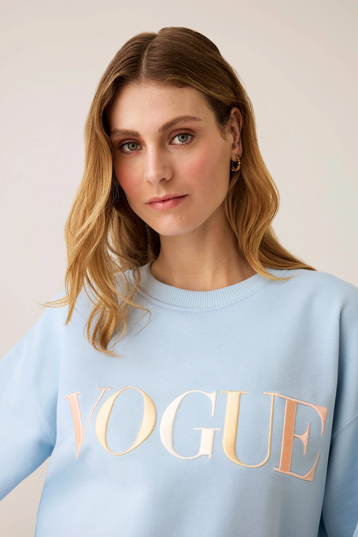 VOGUE Sweatshirt Light Blue Embroidered Colorful Logo - Image 3