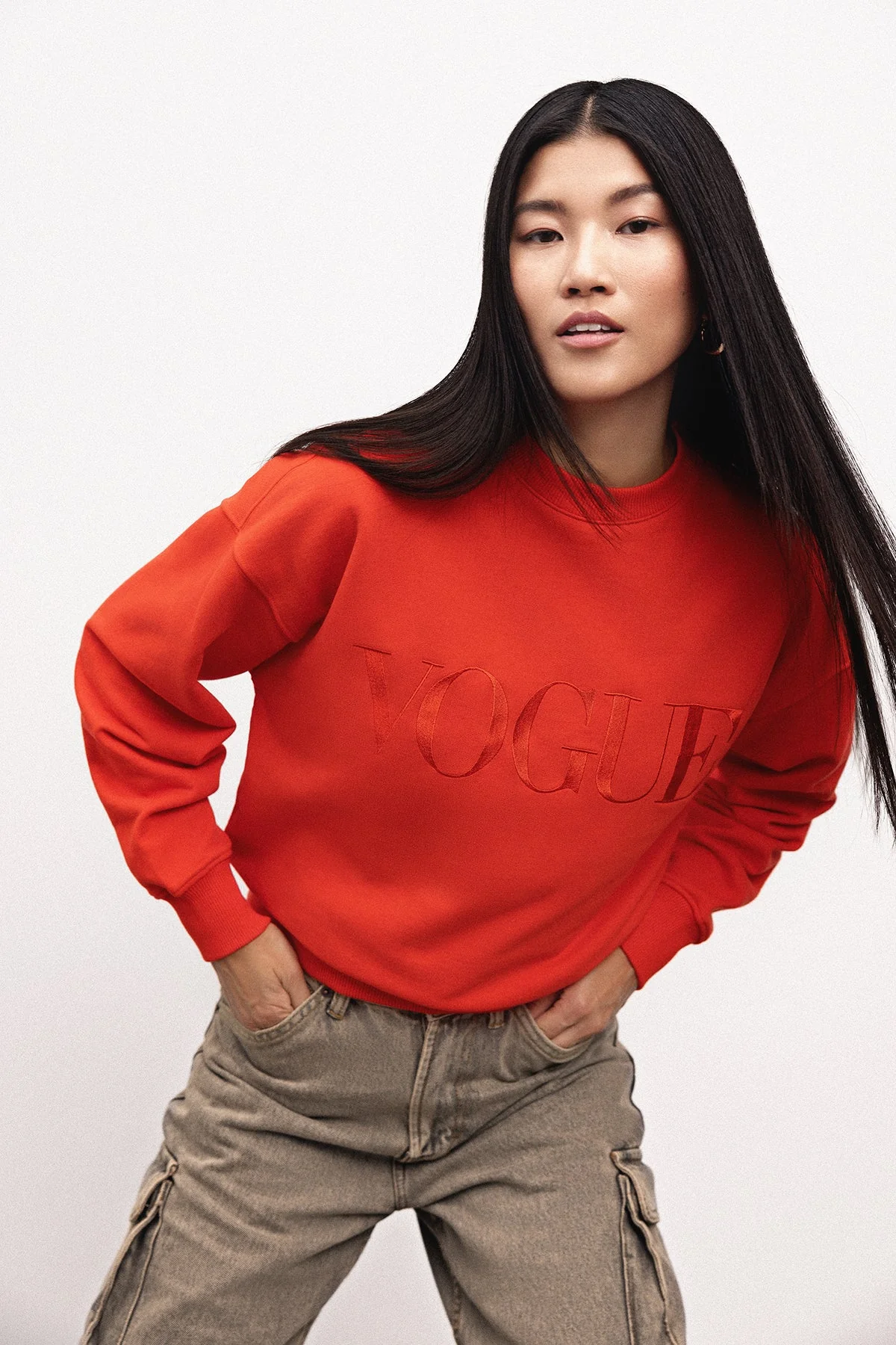 VOGUE Sweatshirt Red Embroidered Logo - Image 7