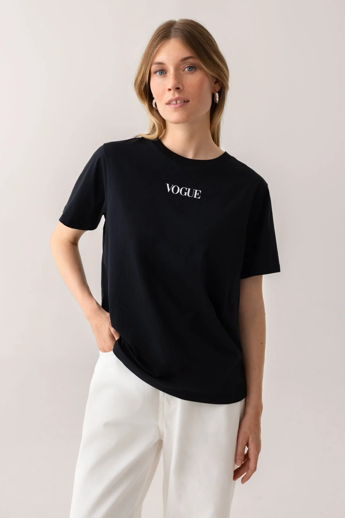 VOGUE T-Shirt Black Small Logo - Image 3