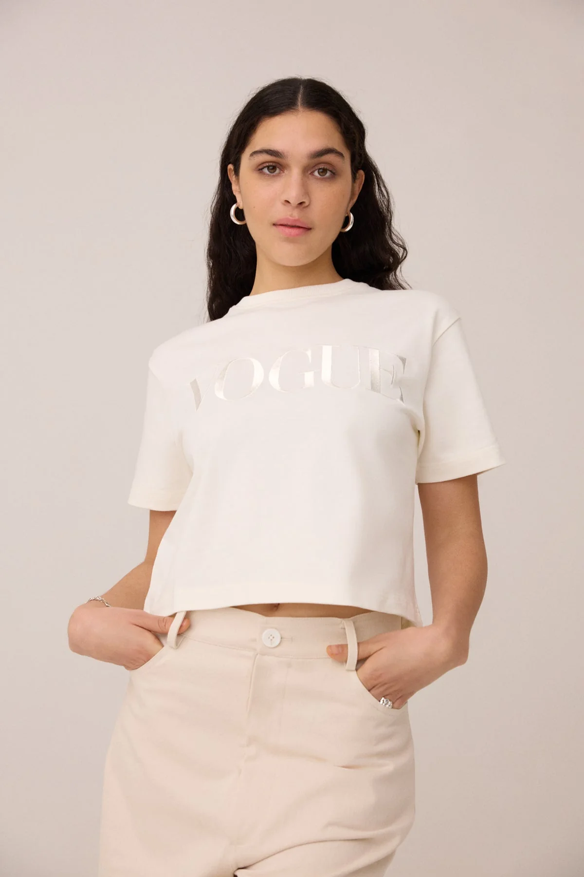 VOGUE T-Shirt Light Cream Embroidered Logo - Image 5